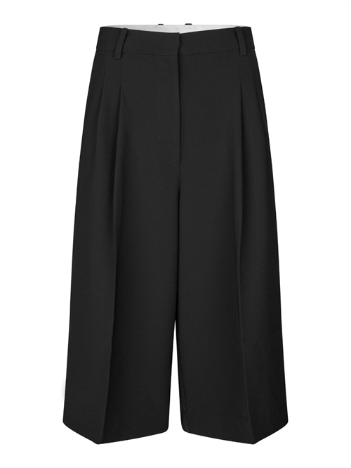 Flore Bermuda Shorts Black